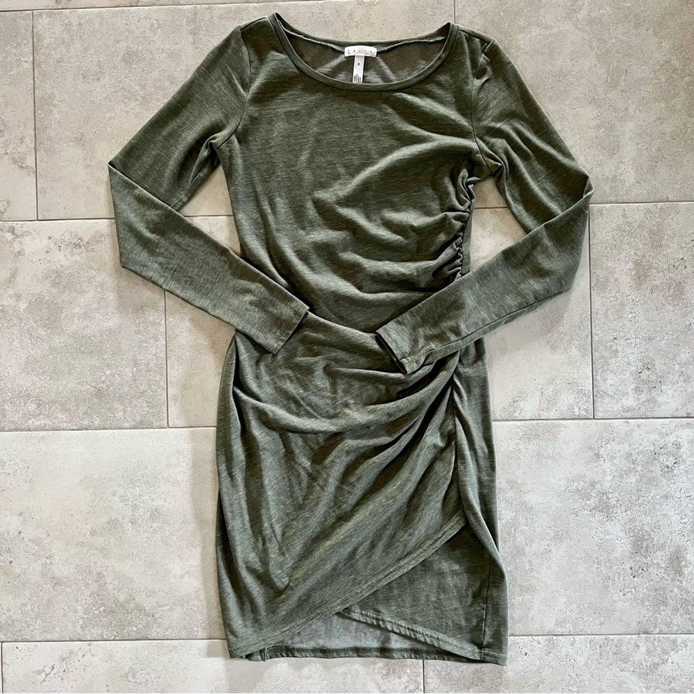 Leith Olive Green Ruched Long Sleeve Dress size Medium
